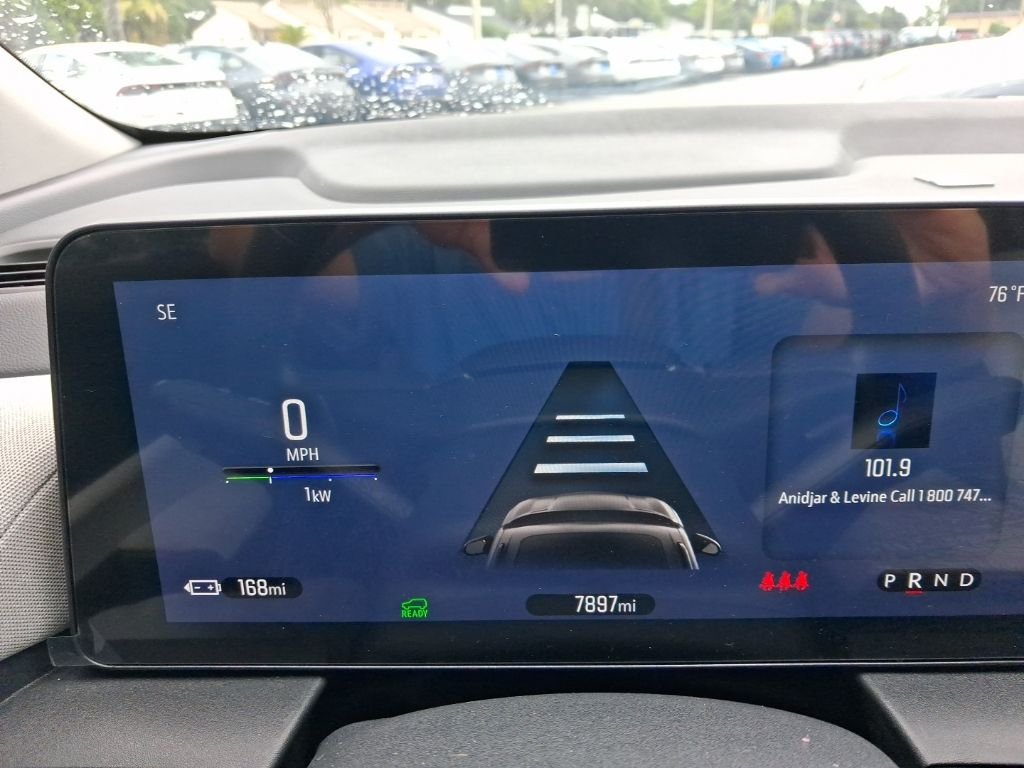 Used 2025  Honda EX image 29