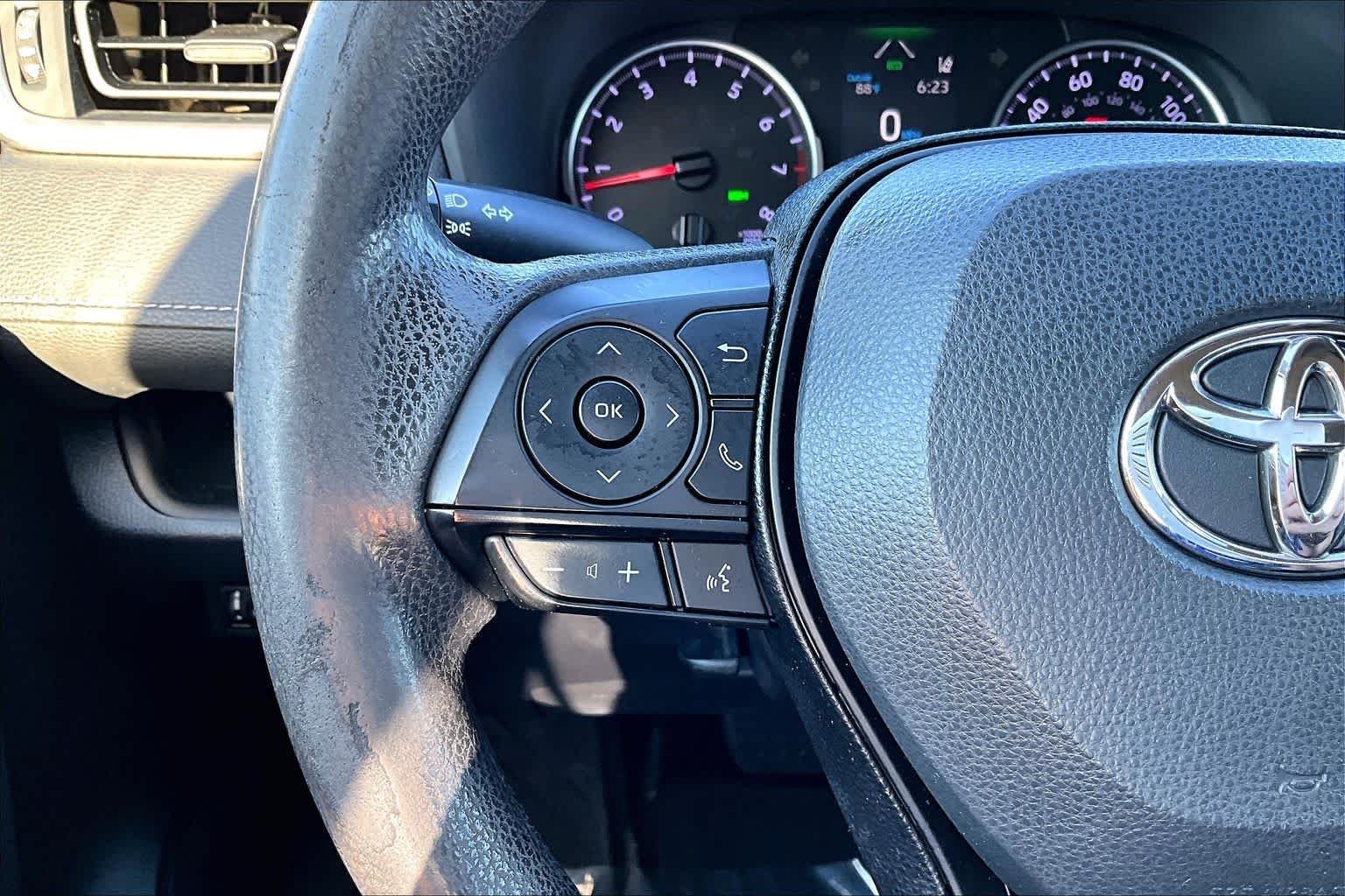 Used 2019 Midnight Black Metallic Toyota LE image 23