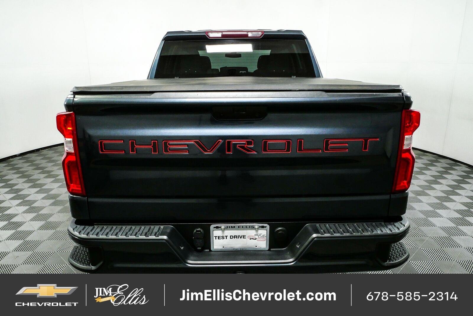 Used 2022 SHADOW GRAY METALLIC Chevrolet Custom image 24