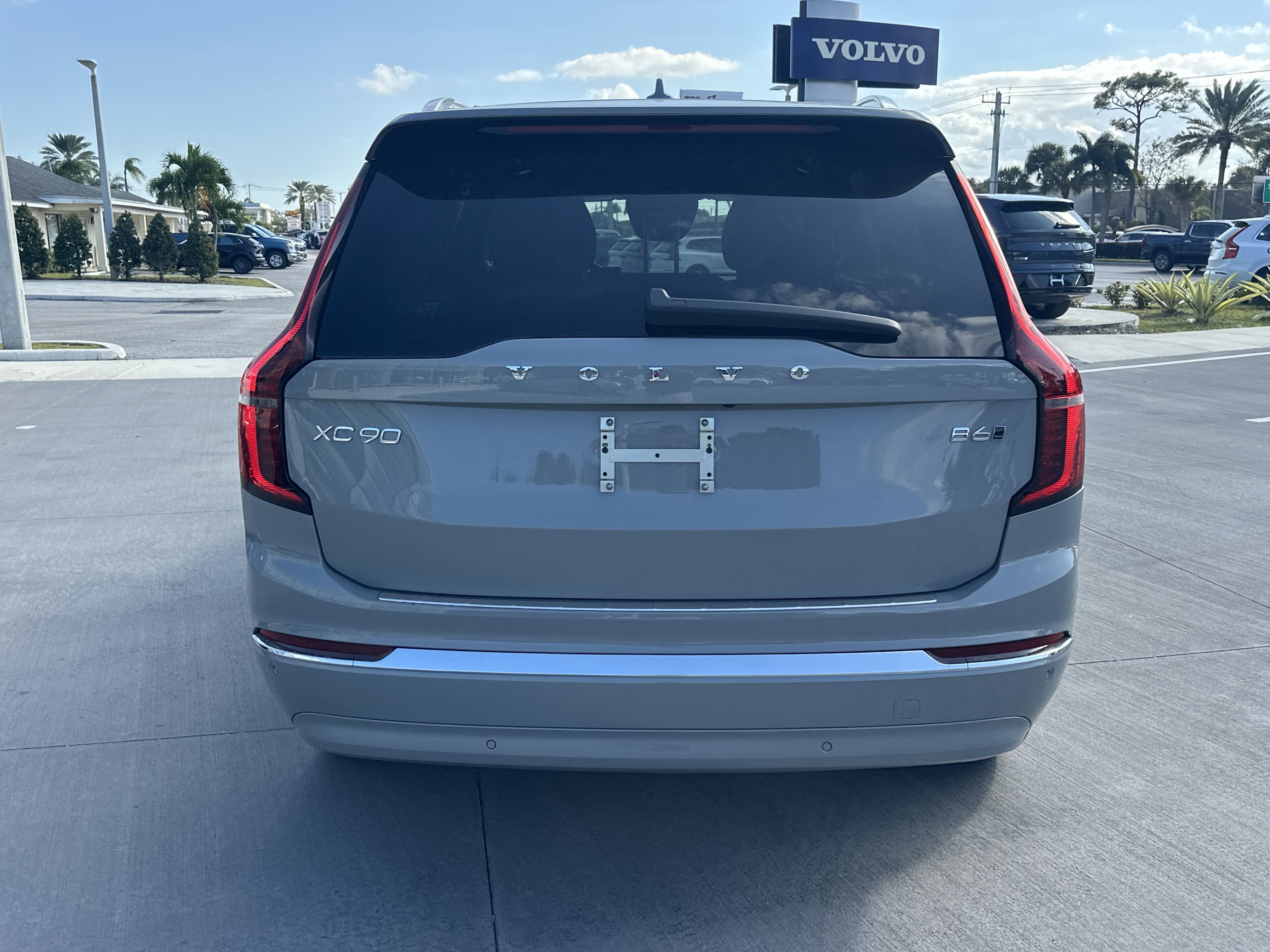 2026 Volvo XC90 Plus - Photo 7