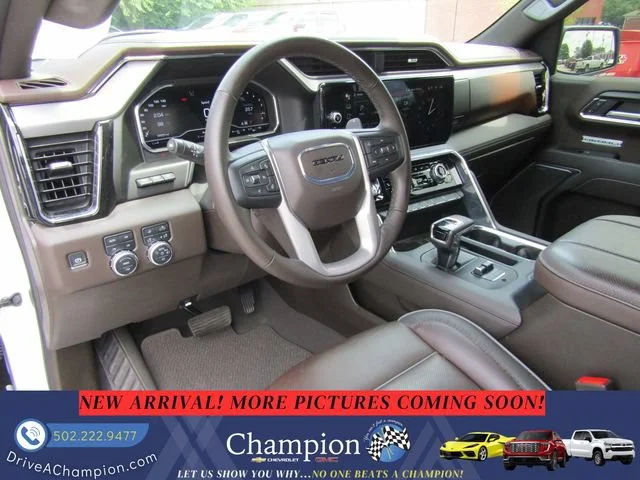 Used 2025 White Frost Tricoat GMC Denali image 17