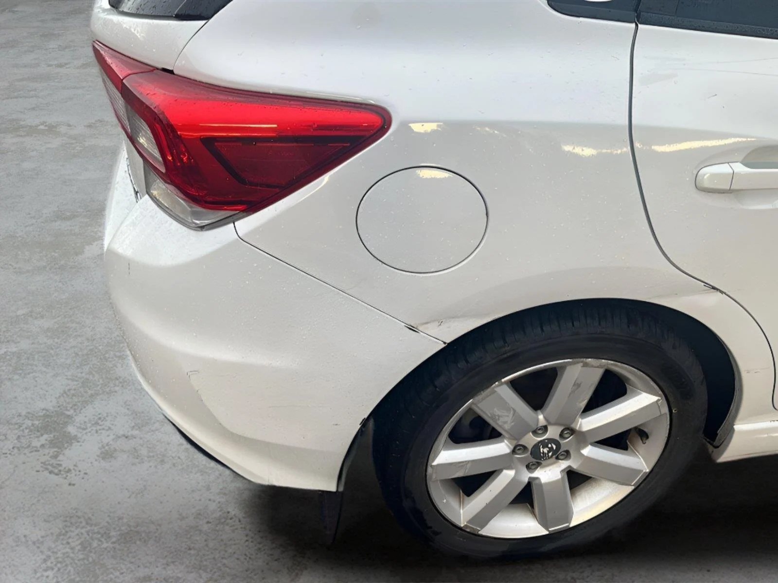 Used 2019 Crystal White Pearl Subaru Sport image 10