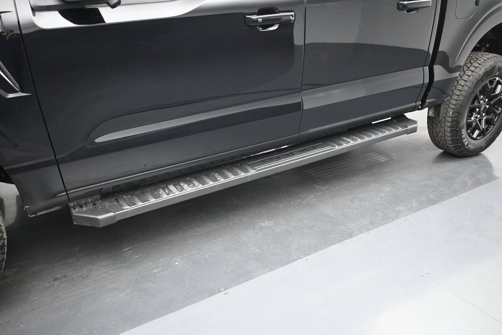 New 2026 Agate Black Metallic Ford XLT image 24