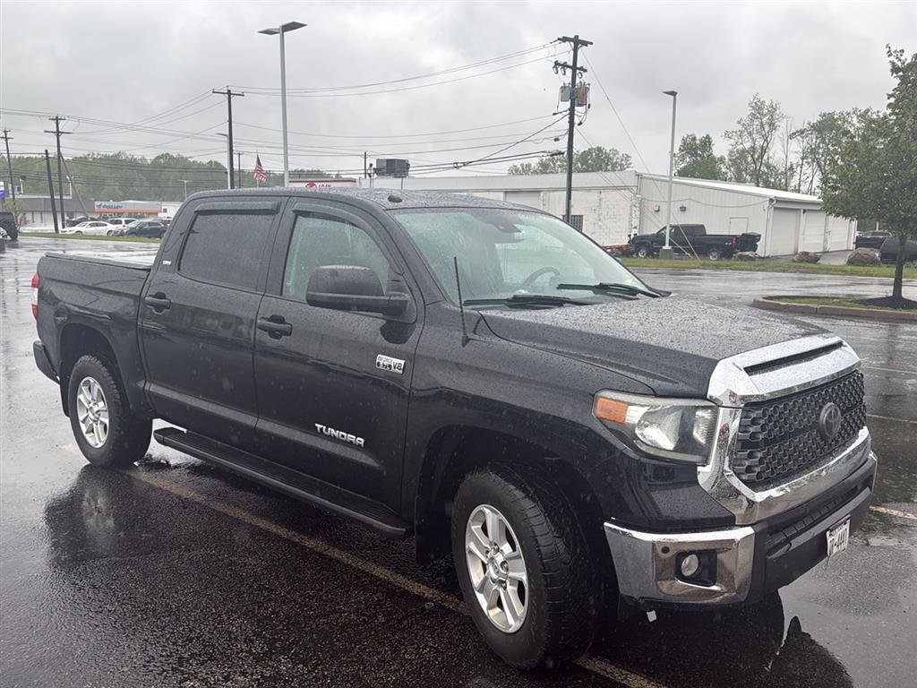 Used 2019 Midnight Black Metallic Toyota SR5 image 3