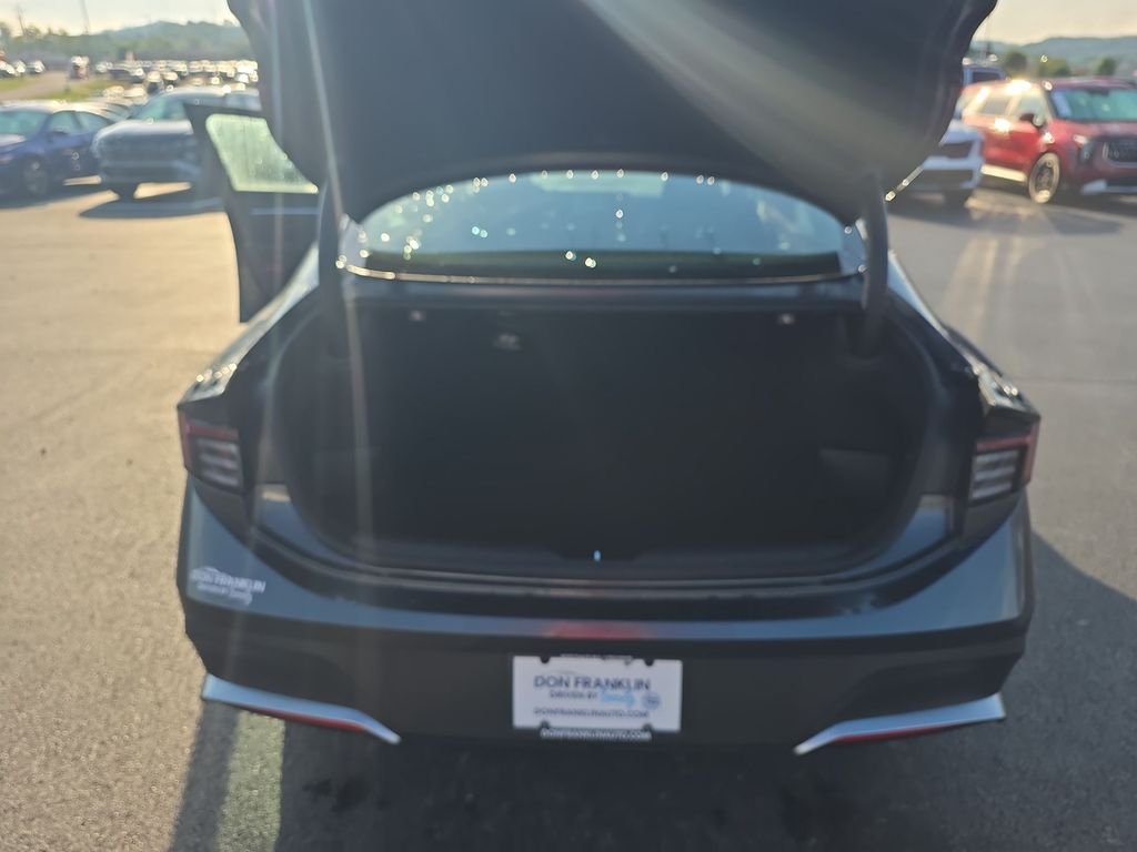 New 2026 Gray Hyundai SE image 21