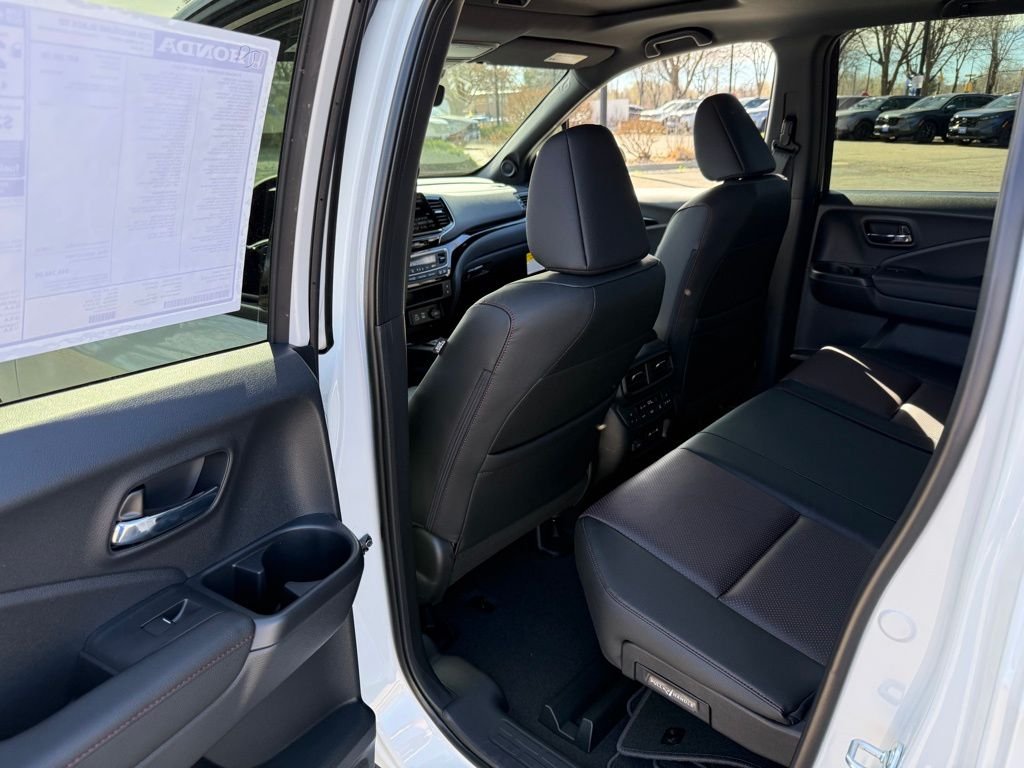 2026 Honda Ridgeline Black Edition - Photo 14