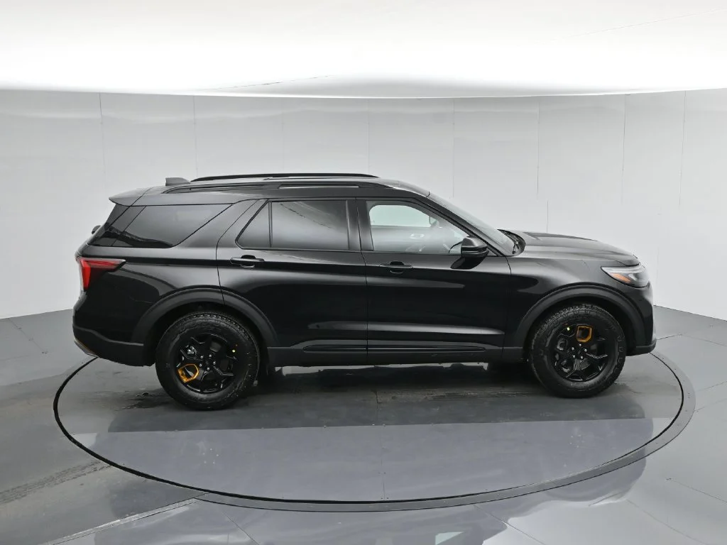 New 2026 Agate Black Metallic Ford Tremor image 41