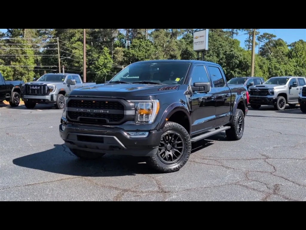 Used 2023 Black Ford XLT image 4