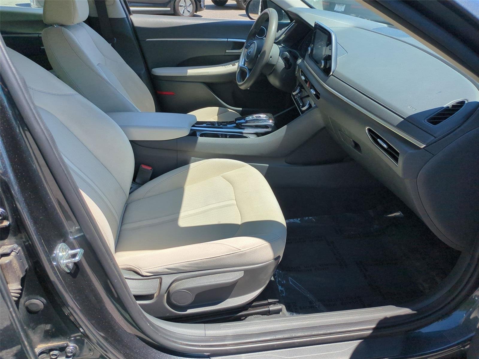 Used 2022 Portofino Gray Hyundai SEL image 37