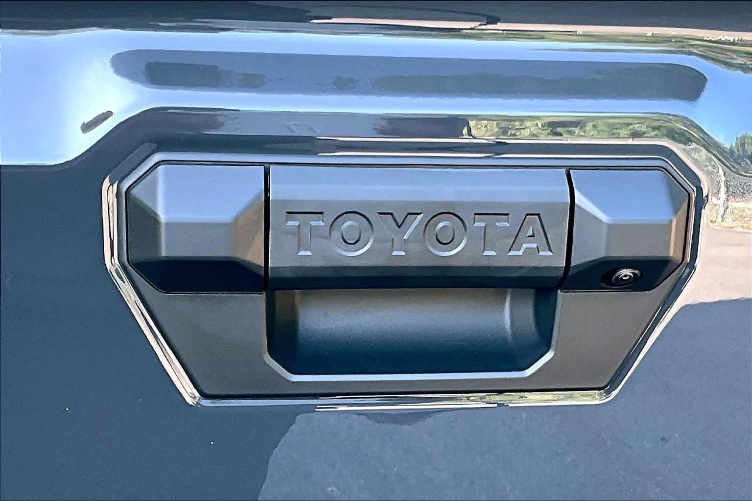 Used 2026 Underground Toyota SR5 image 31