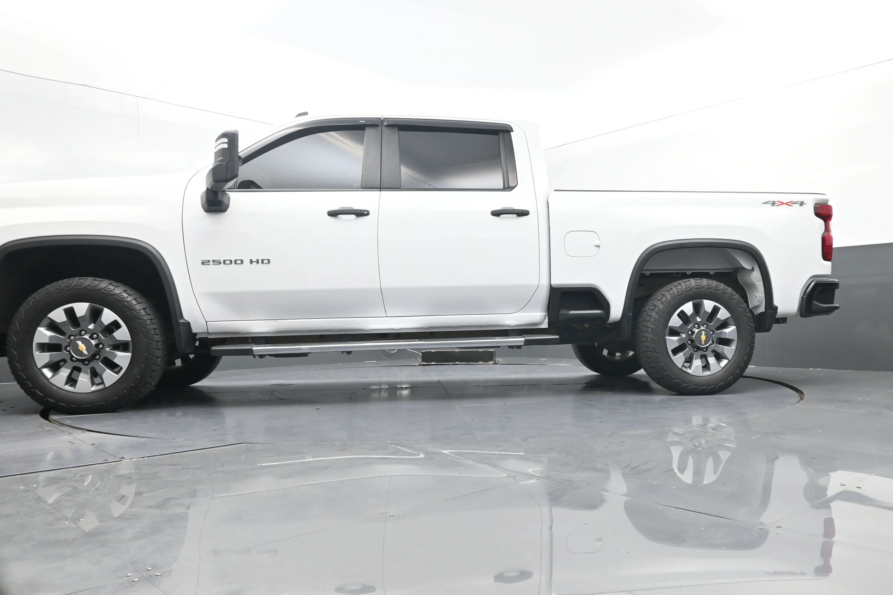 Used 2024 Summit White Chevrolet Custom image 14