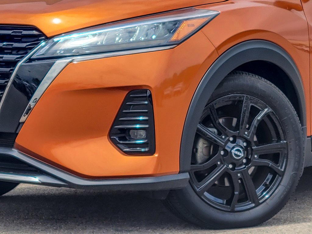Used 2023 Monarch Orange Metallic/Super Black Nissan SR image 3