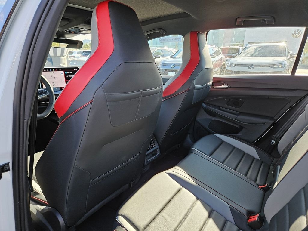 2025 Volkswagen Golf GTI SE - Photo 16