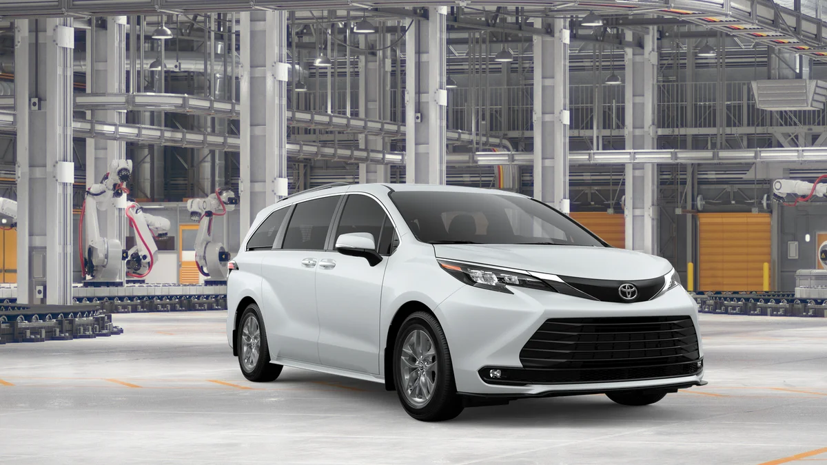 New 2026 Wind Chill Pearl Toyota XLE image 15
