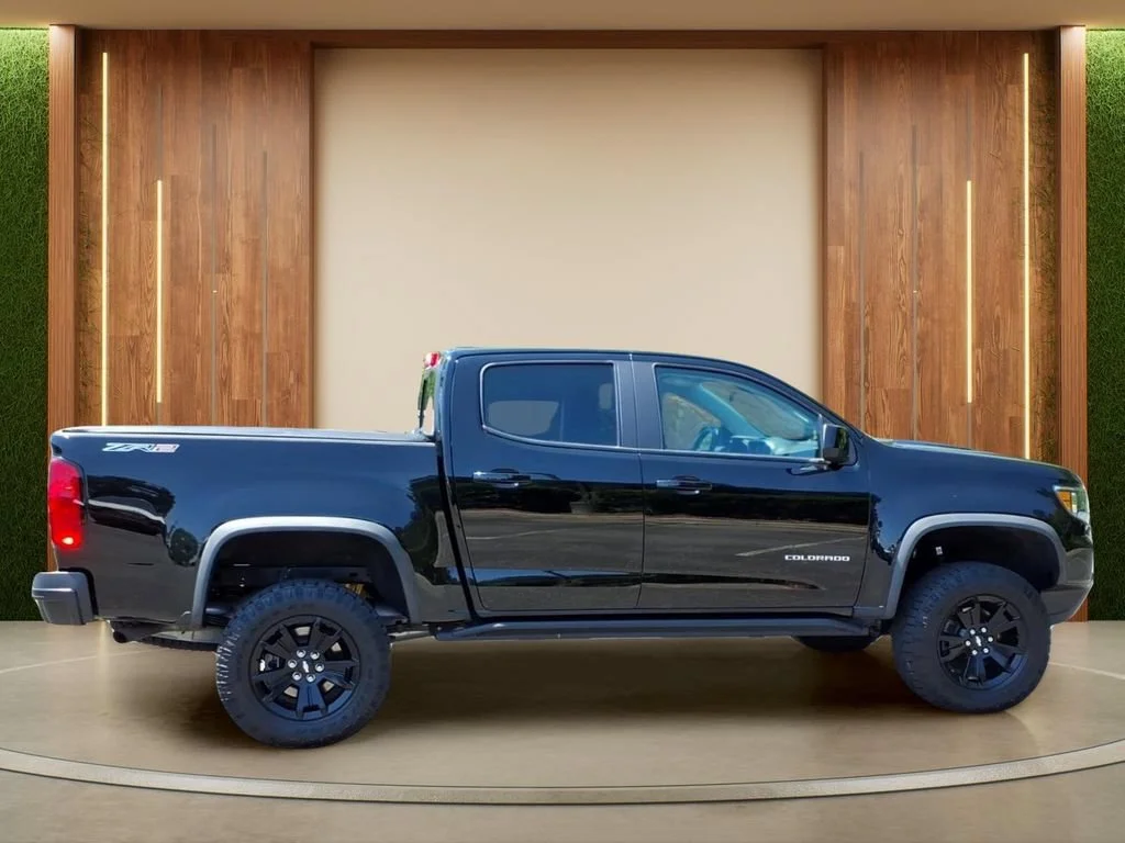 Used 2022 Black Chevrolet ZR2 image 35