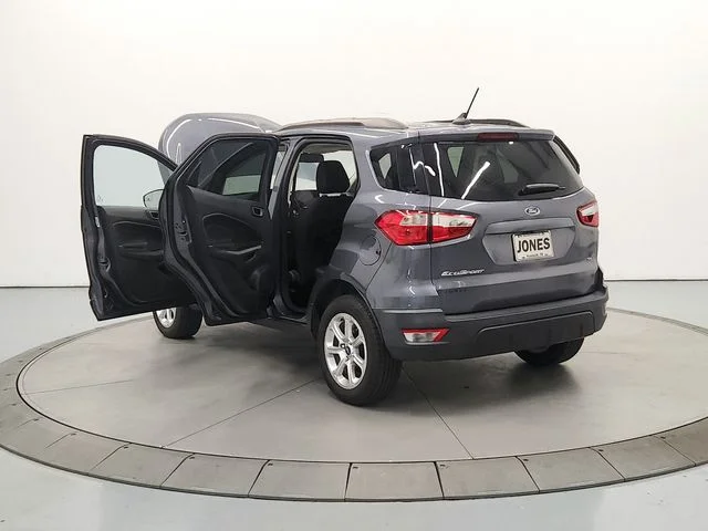 Used 2021  Ford SE image 14