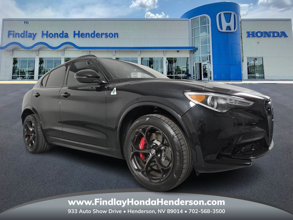 2022 Alfa Romeo Stelvio Quadrifoglio