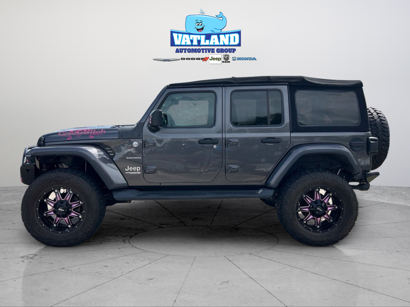 Used 2018 Gray Jeep Unlimited Sahara image 2