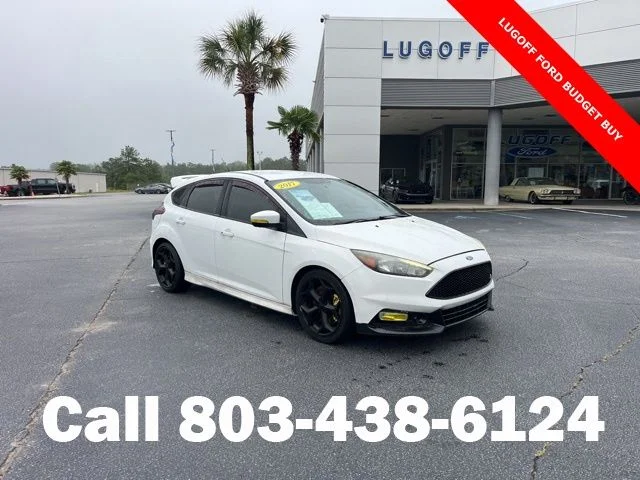 2017 Ford Focus 5 Door Hatch ST's photo