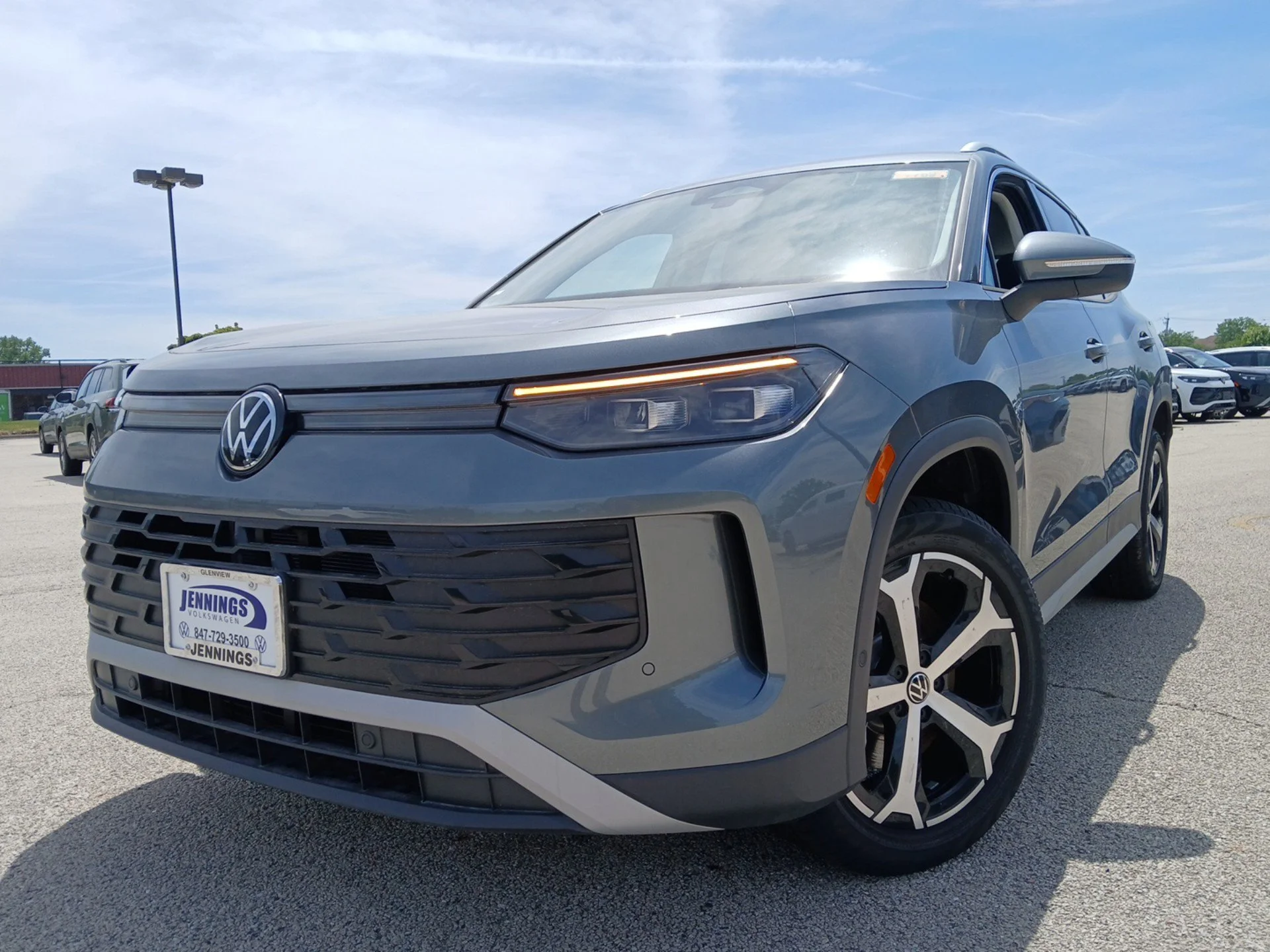 New 2026 Platinum Gray Metallic Volkswagen 2.0T SE image 30