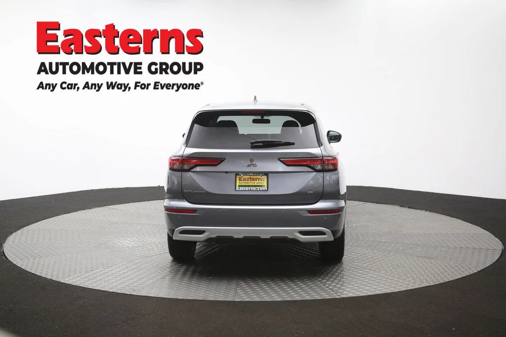 Used 2024 Gray Mitsubishi SE image 35