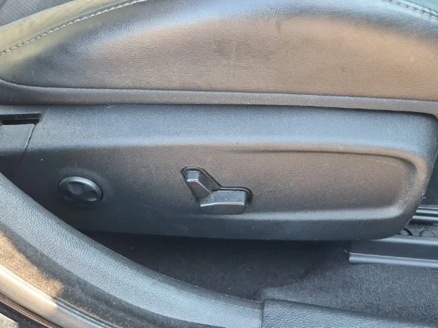 Used 2019 Black Dodge R/T Scat Pack image 38
