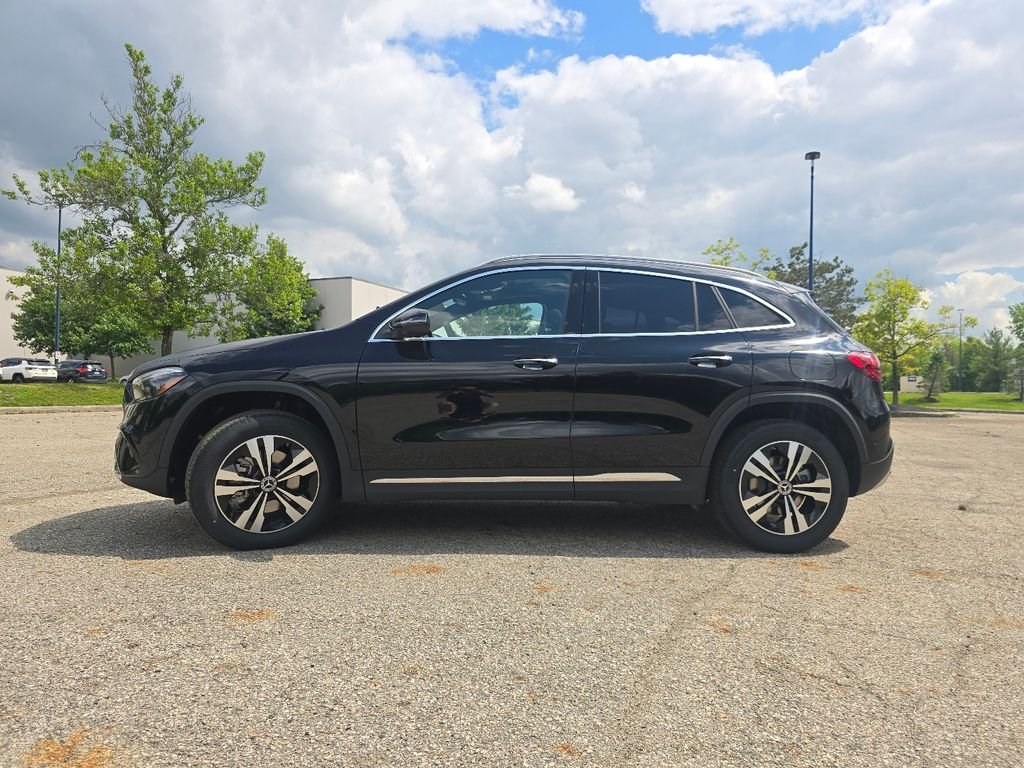 New 2026 Night Black Mercedes-Benz GLA 250 image 13
