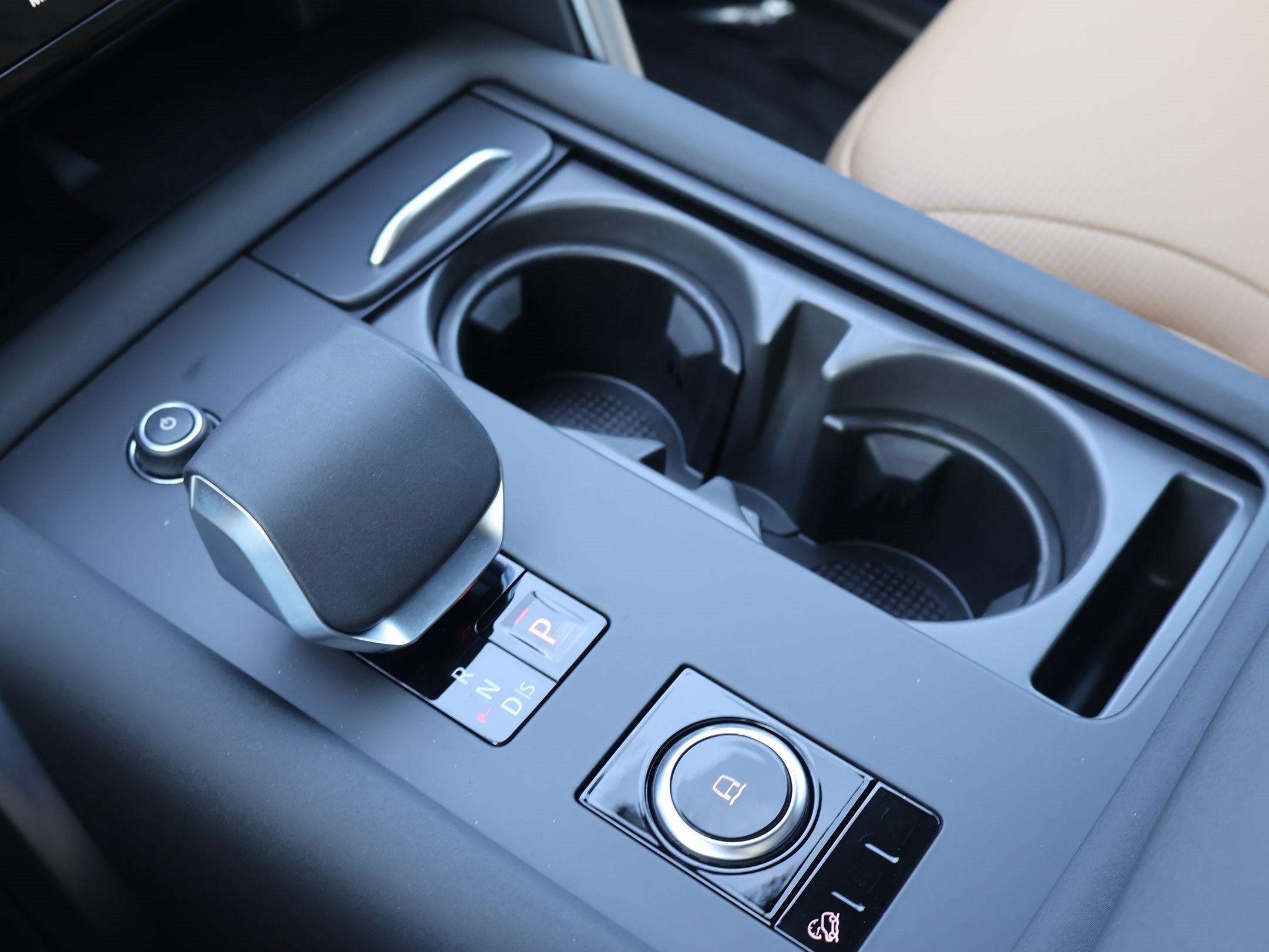 New 2026 Santorini Black LAND ROVER Dynamic SE image 15