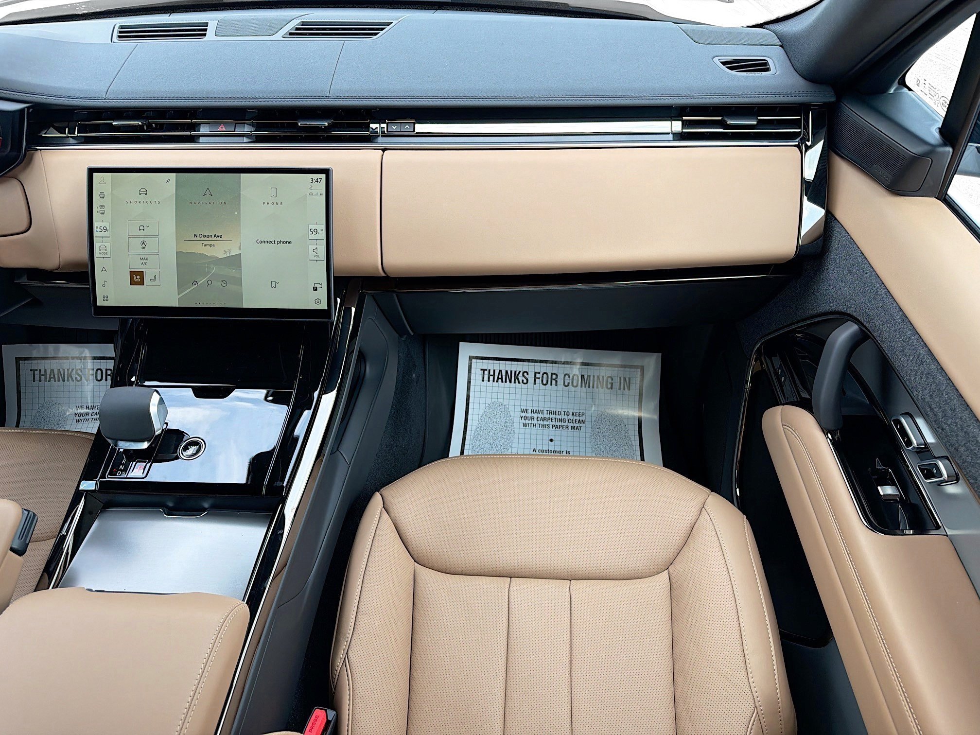 New 2026 Fuji White Land Rover SE image 18