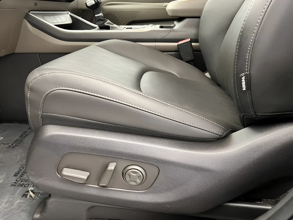 Used 2026 Panthera Metal Kia LXS image 20