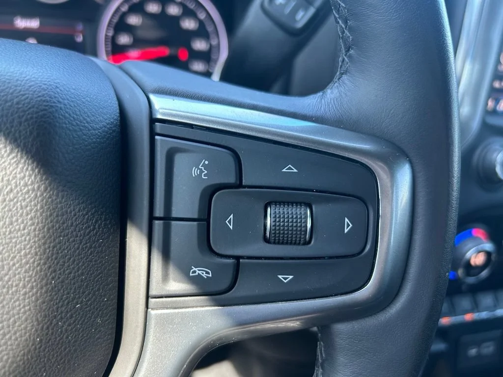 Used 2021 SHADOW GRAY METALLIC Chevrolet LT Trail Boss image 21