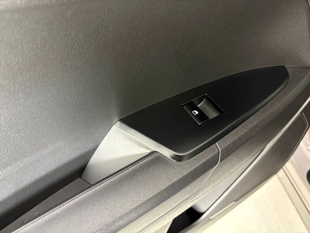New 2027 Wolf Gray Kia S image 34