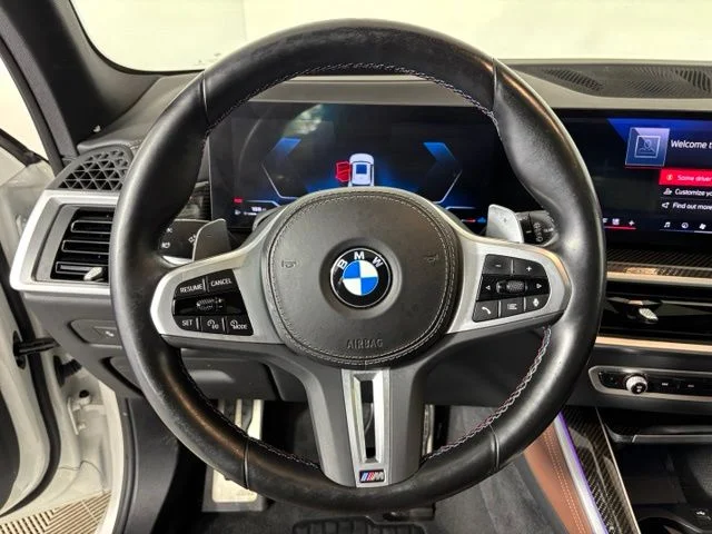 Used 2024 White BMW M60i image 12