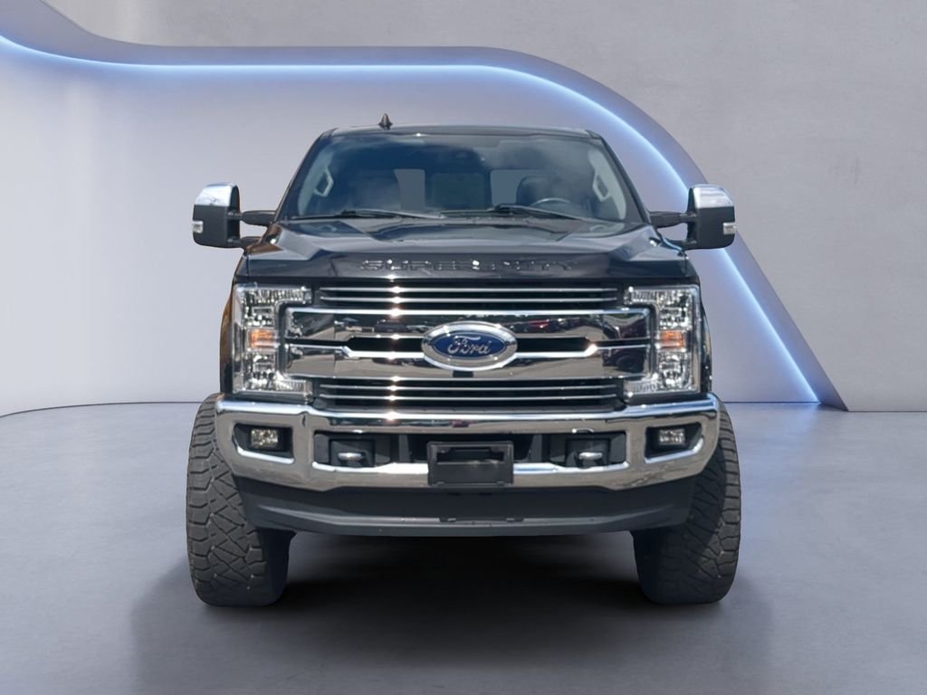 Used 2019 Black Metallic Ford Lariat image 10