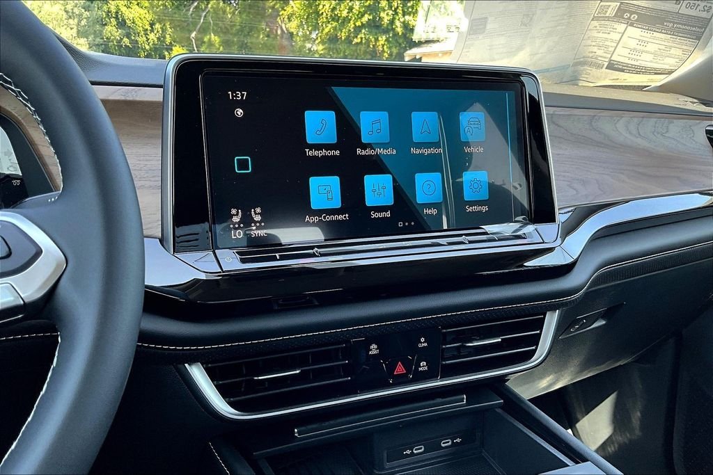New 2026 Black Volkswagen 2.0T SE image 17