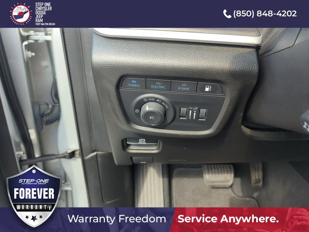 Used 2022 Silver Jeep 4xe image 19