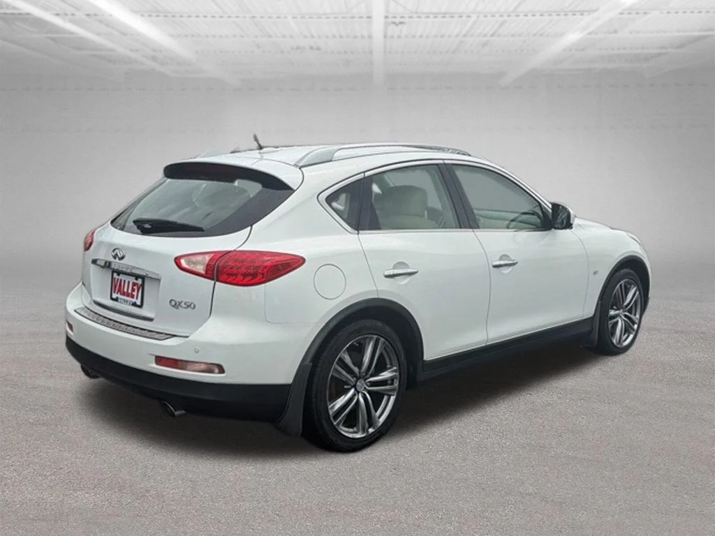 Used 2014 White INFINITI Journey image 11