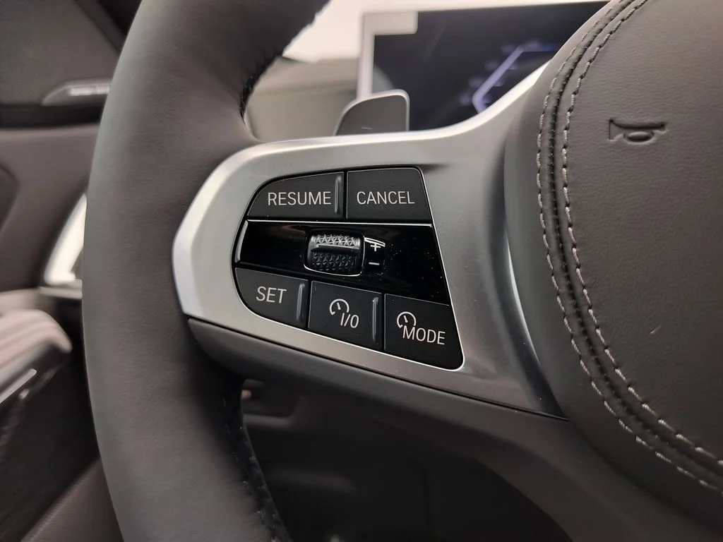 New 2027 Mineral White Metallic BMW xDrive40i image 14