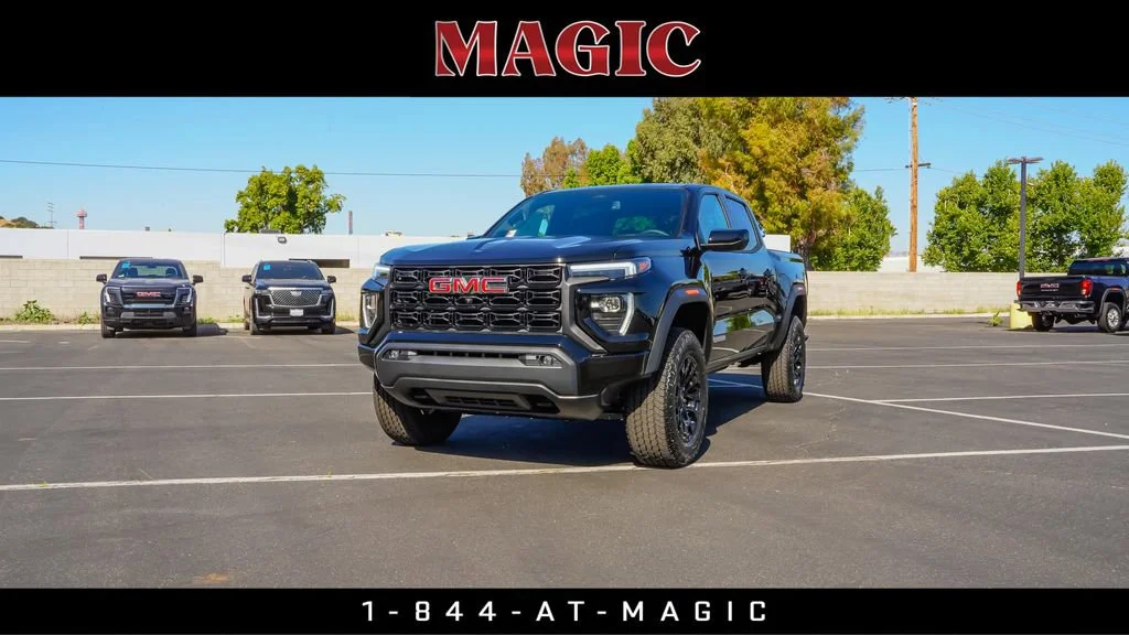 2026 GMC Canyon 2WD Elevation Crew Cab Short Box's photo