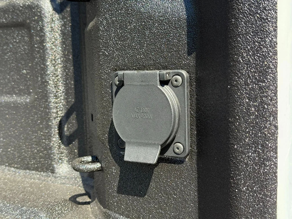 2026 GMC Sierra 1500 AT4 - Photo 8