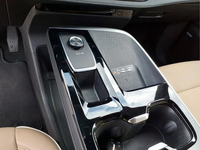 Used 2025 White Buick Preferred image 28