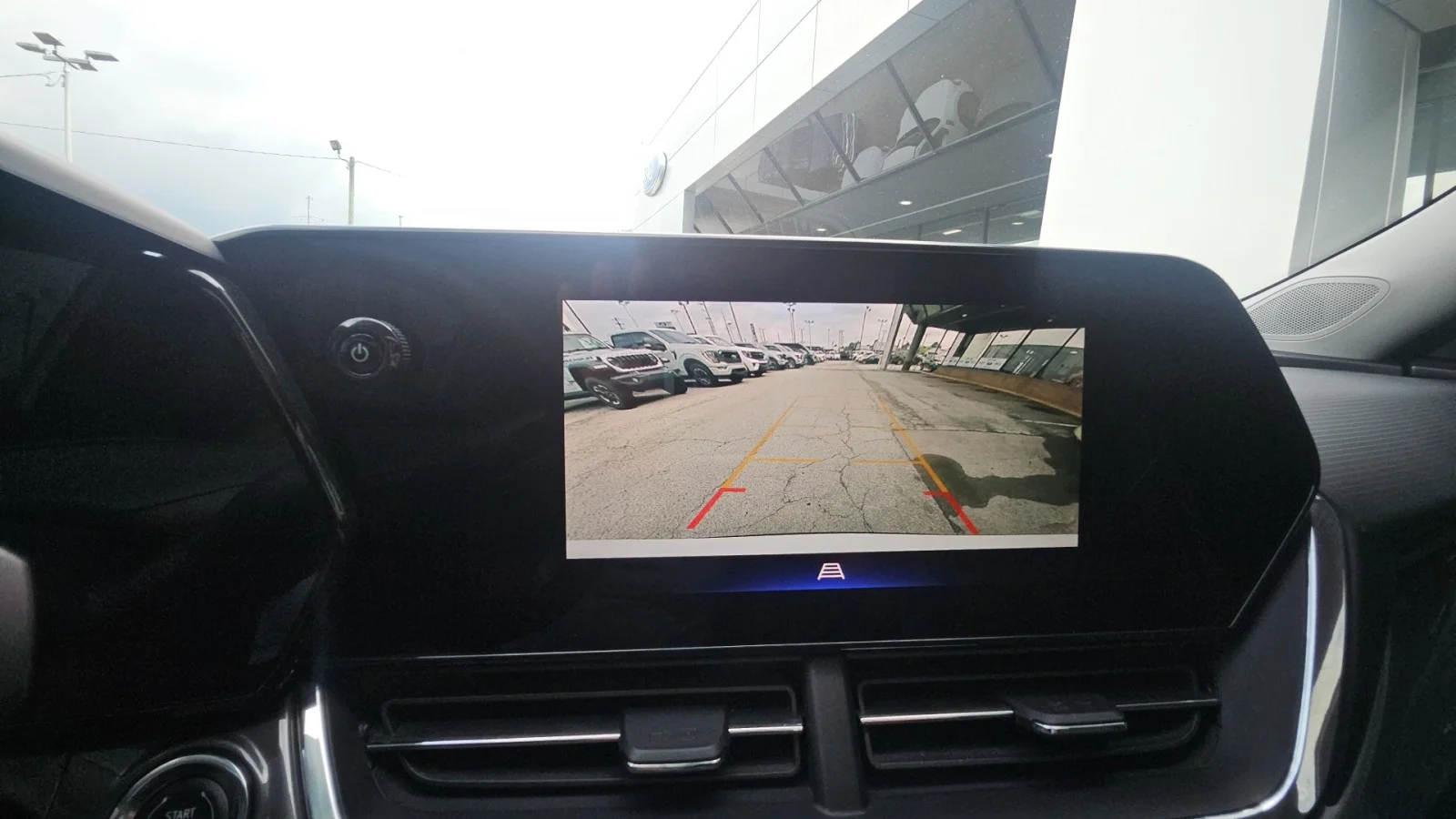 Used 2024 White Chevrolet ACTIV image 22