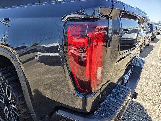 Used 2022 Titanium Rush Metallic GMC AT4 image 28