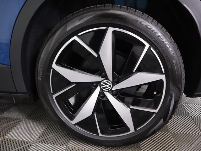 New 2026 Mountain  Lake Blue Metallic Volkswagen Pro S image 32