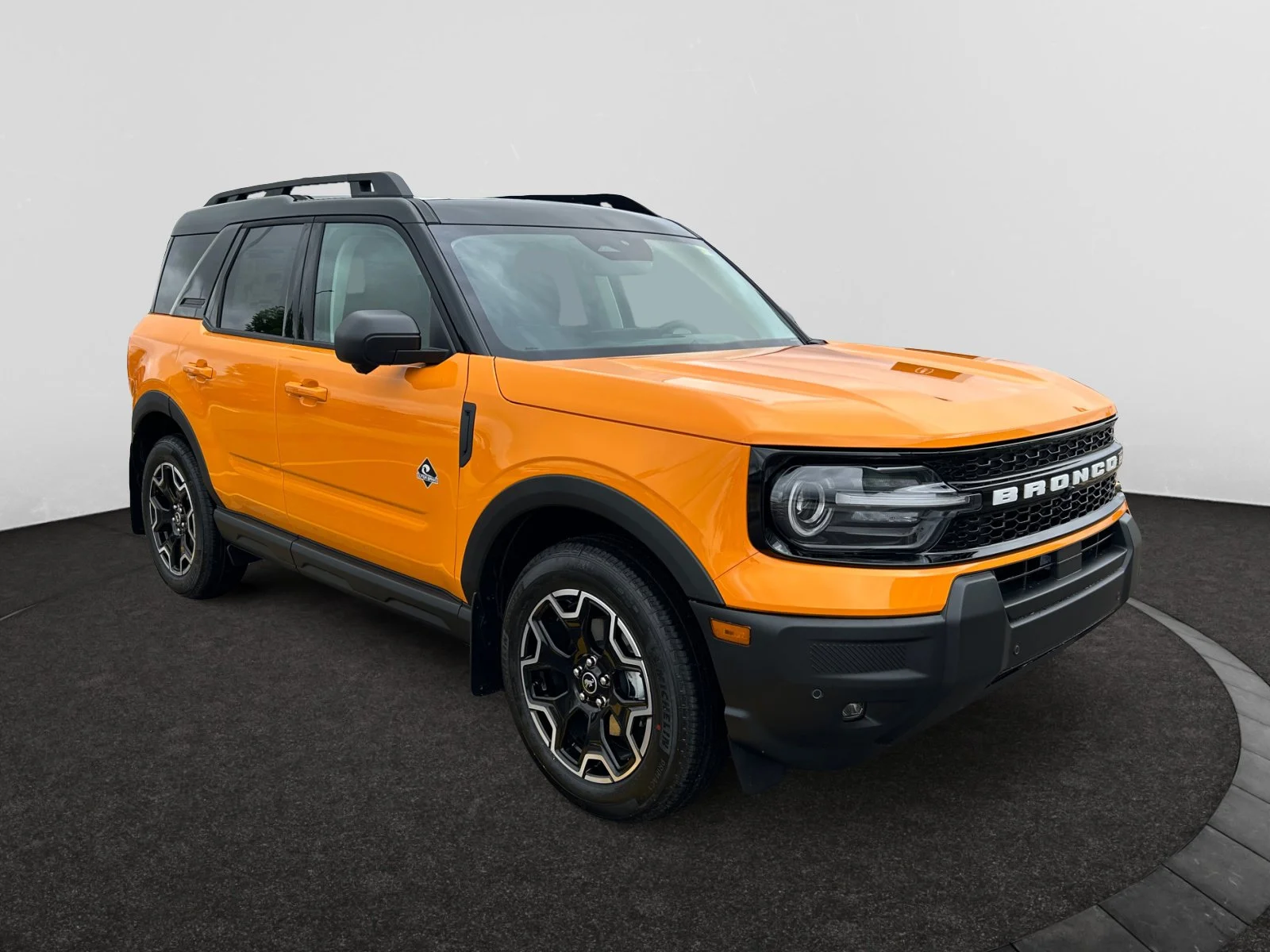New 2026 Orange Fury Metallic Tri-Coat Ford Outer Banks image 7