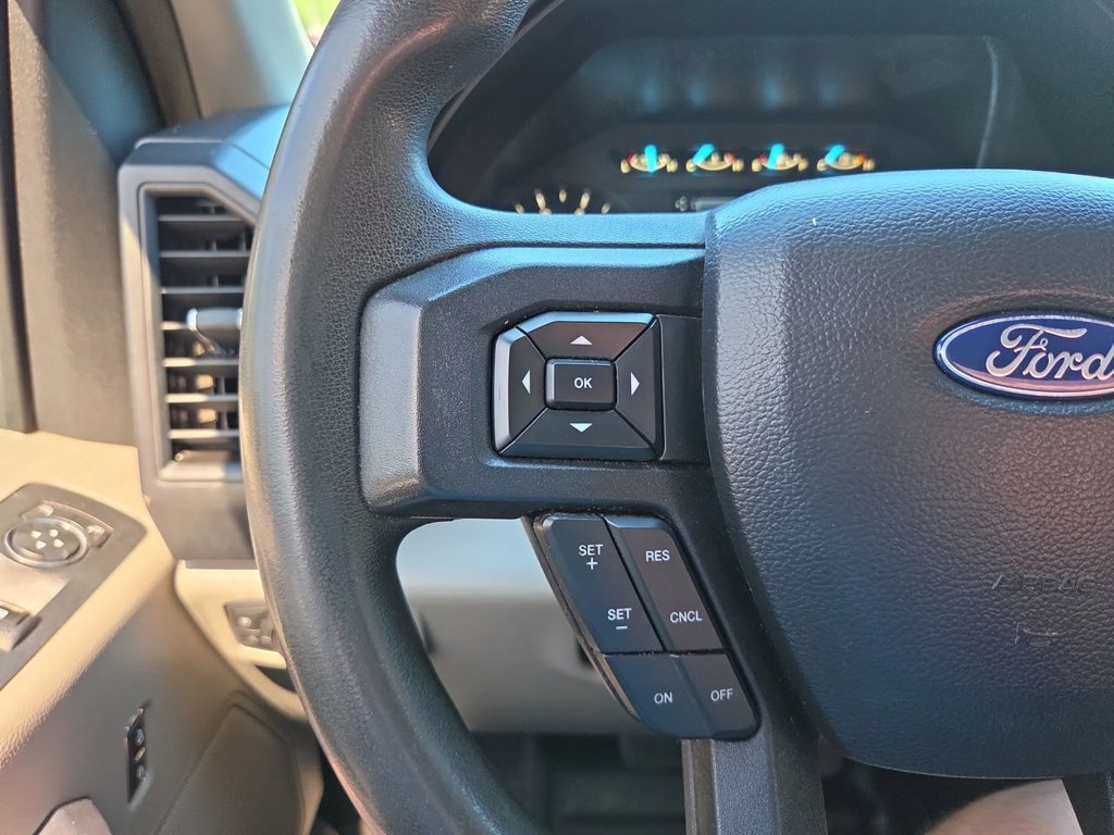 Used 2020  Ford XL image 15