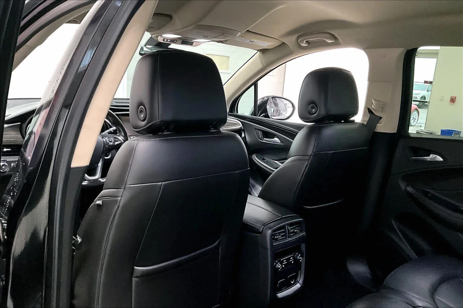 Used 2017 Ebony Twilight Metallic Buick Essence image 10