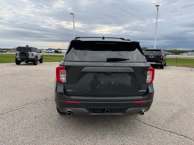 Used 2023 Green Metallic Ford XLT image 11