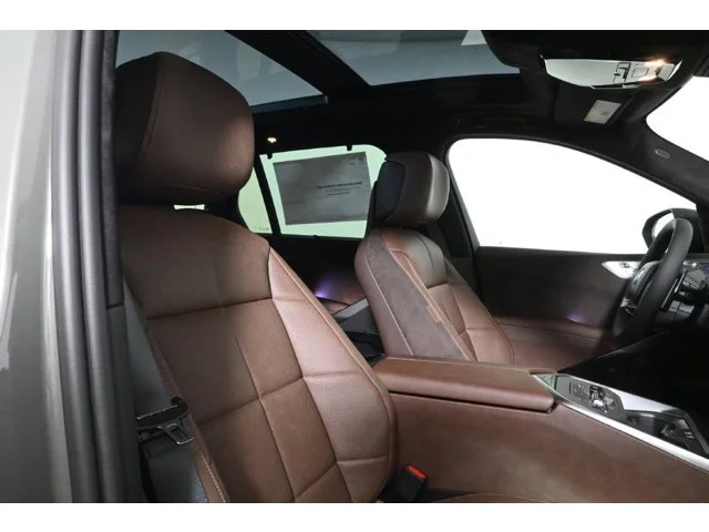 New 2027 Pine BMW 40 xDrive image 28