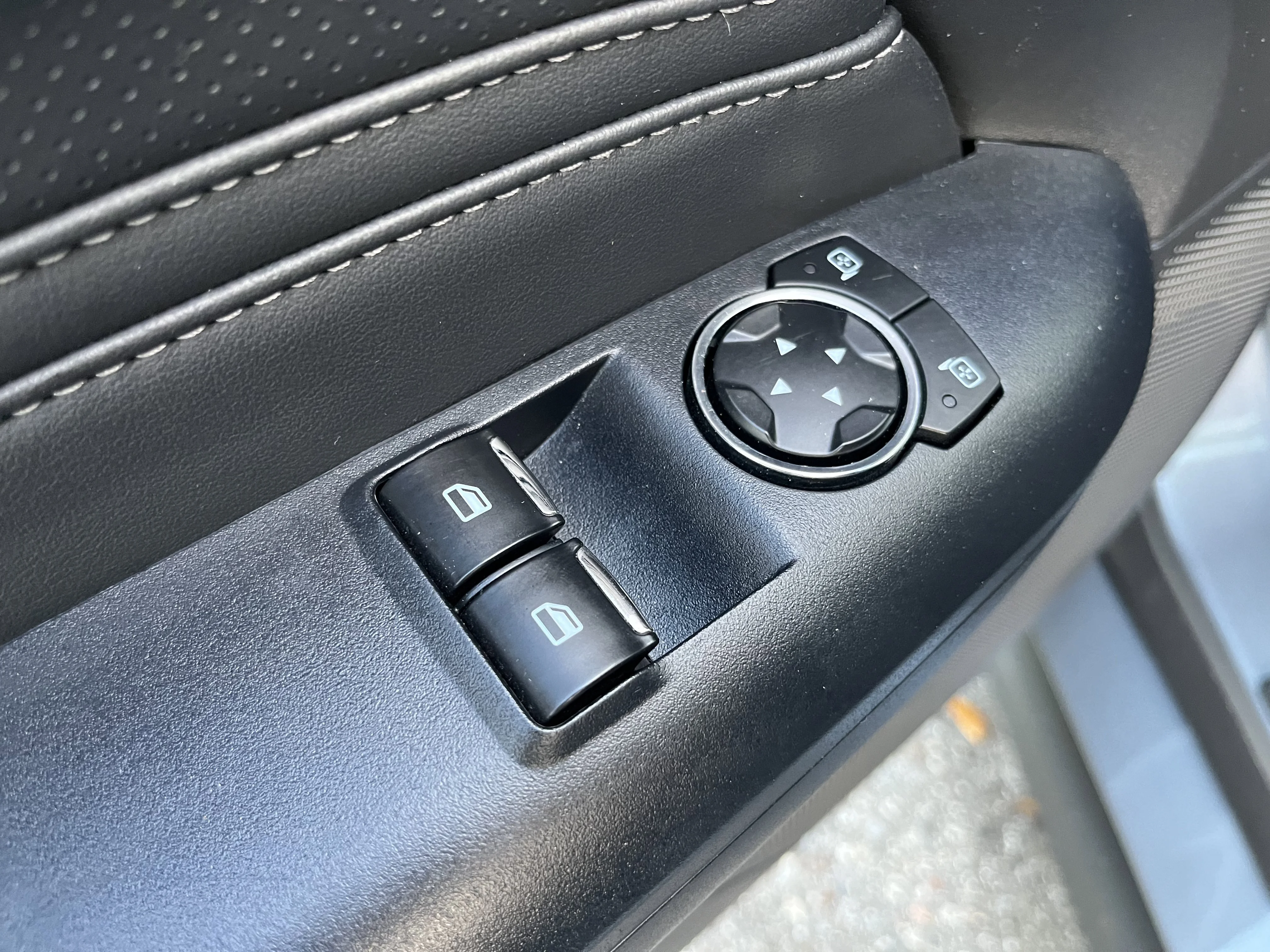 Used 2025 Carbonized Gray Metallic Ford EcoBoost Premium image 14